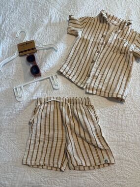 Rabbit + Bear Organic 4T Matching Set Boys Linen Shirt & Shorts + Sunglasses